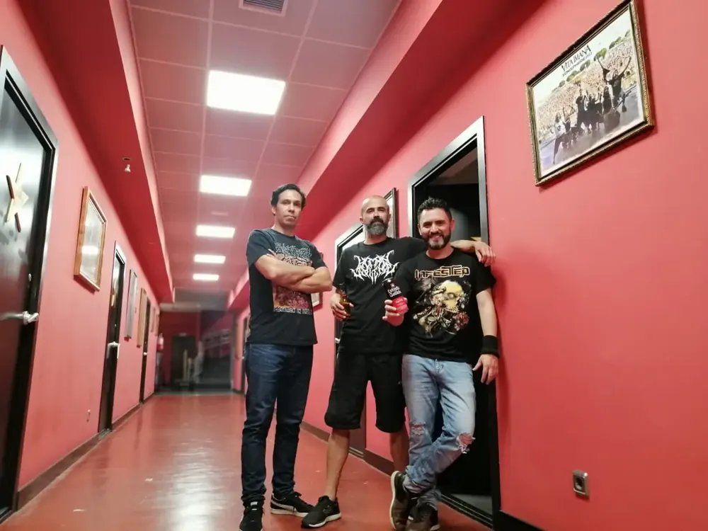 Human Violence — Local de ensayo
